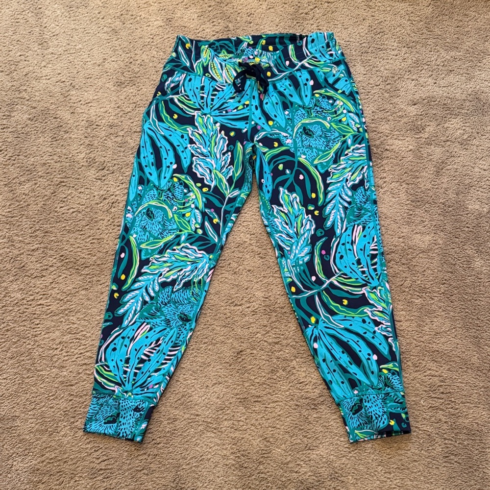 Lilly Pulitzer Luxletic Island Mid-Rise Joggers Low Tide Catty Purrsonality